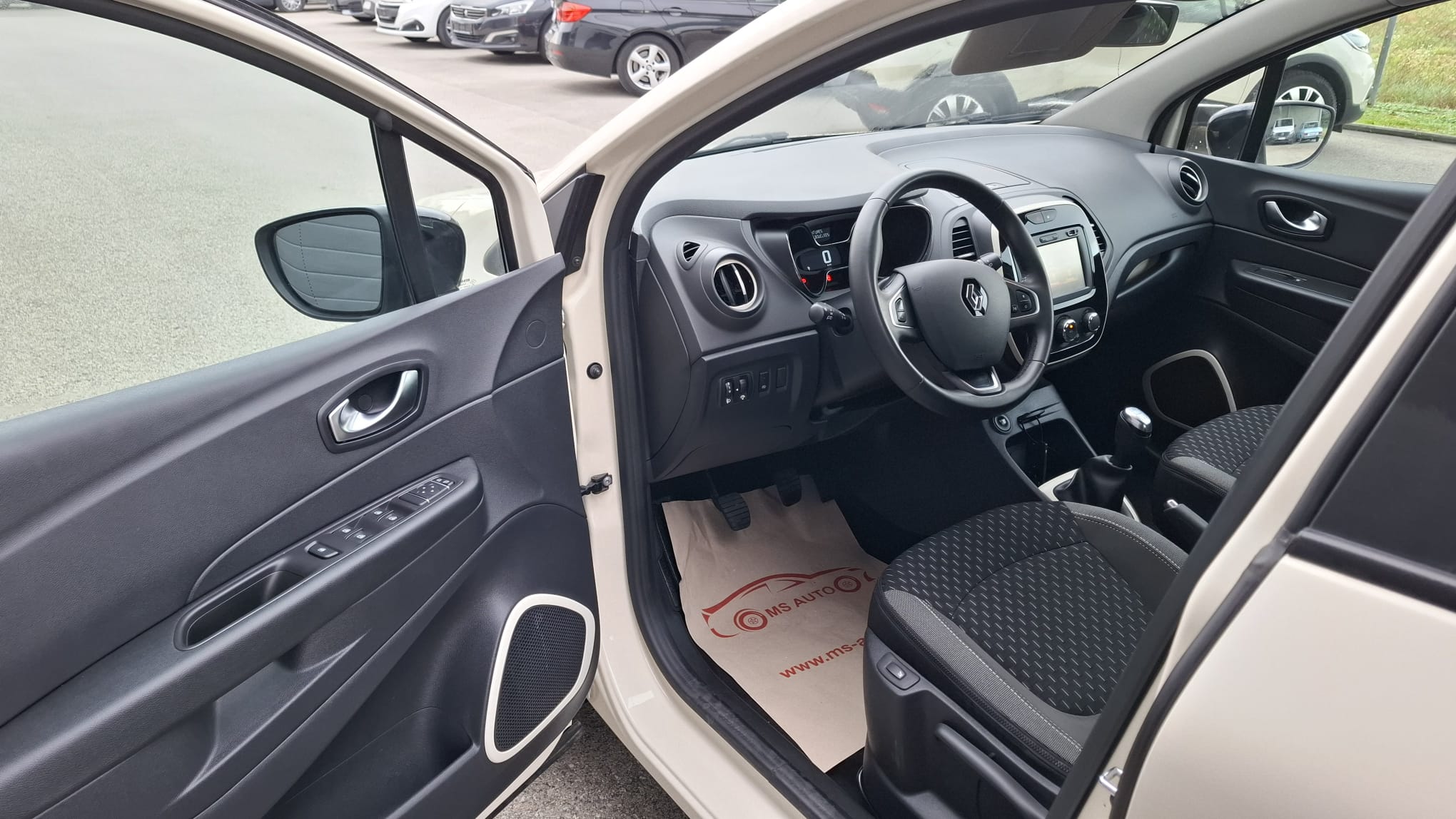 Renault Captur 9-10-26-2025