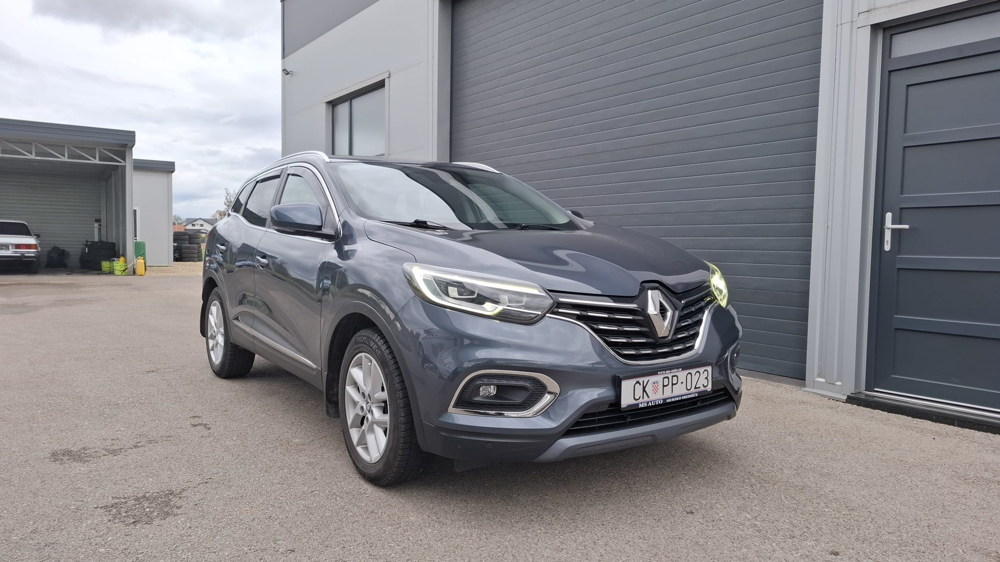 Renault Kadjar 1-10-29-2025