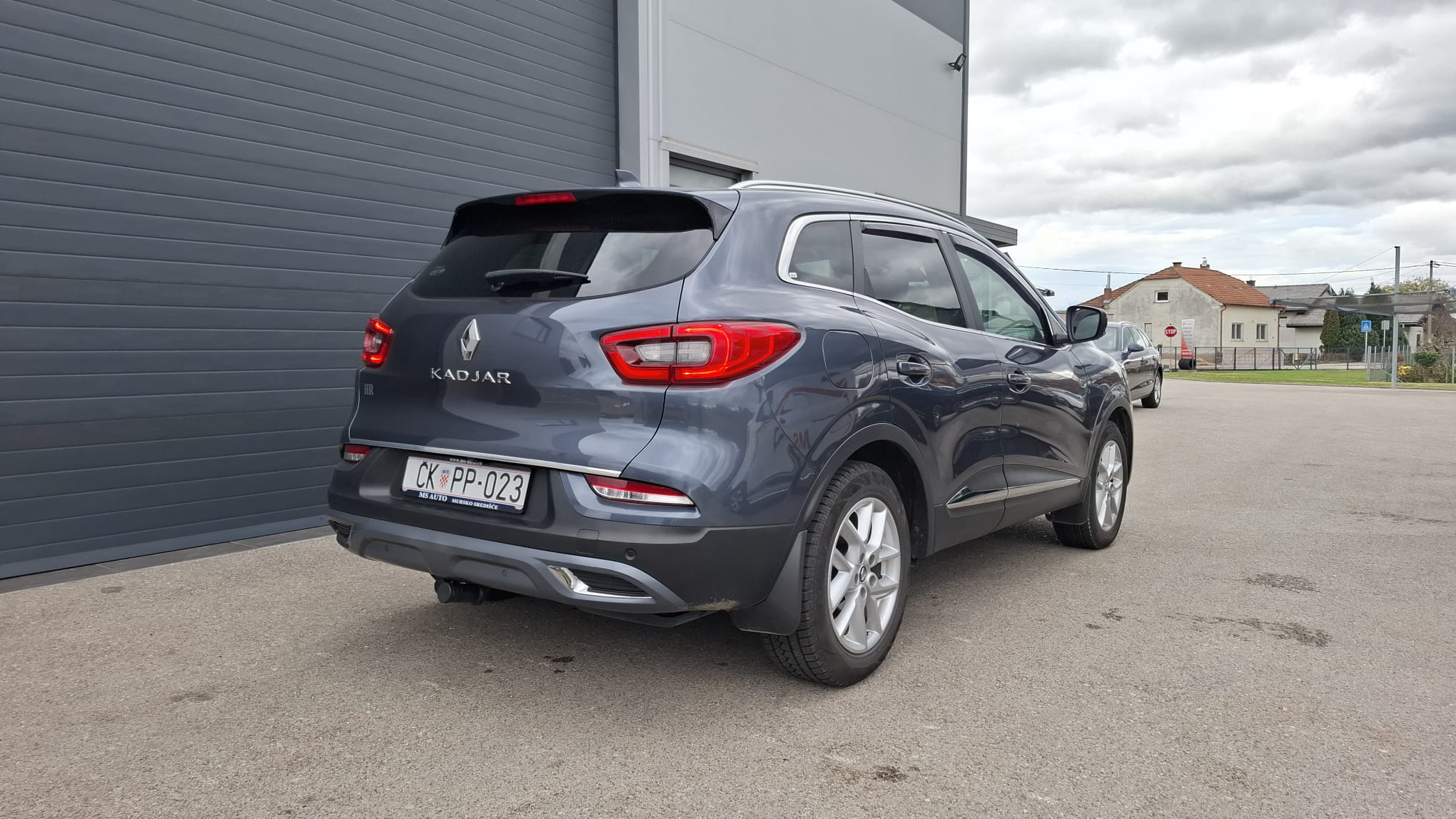 Renault Kadjar 4-10-29-2025
