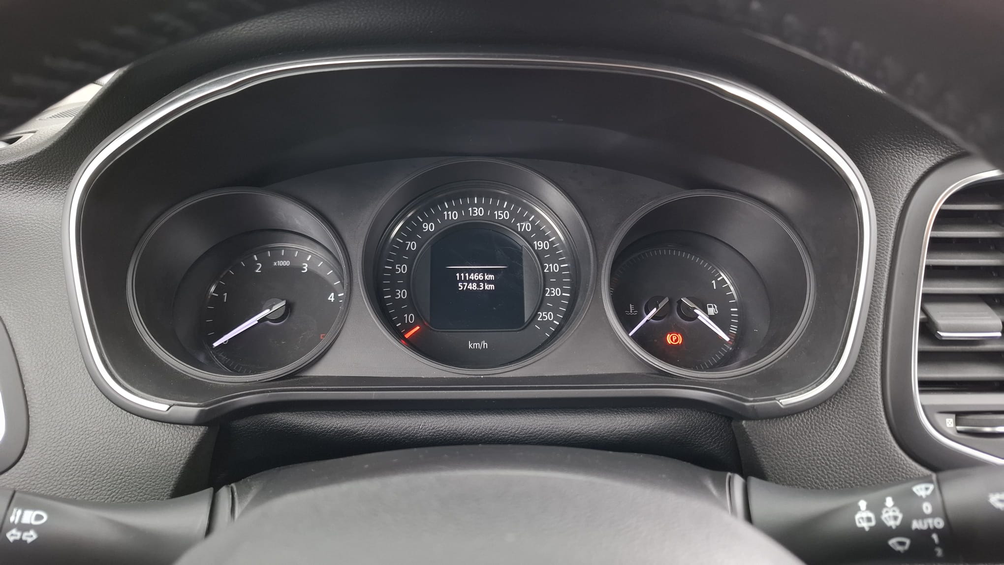 Renault Megane 15-10-30-2025