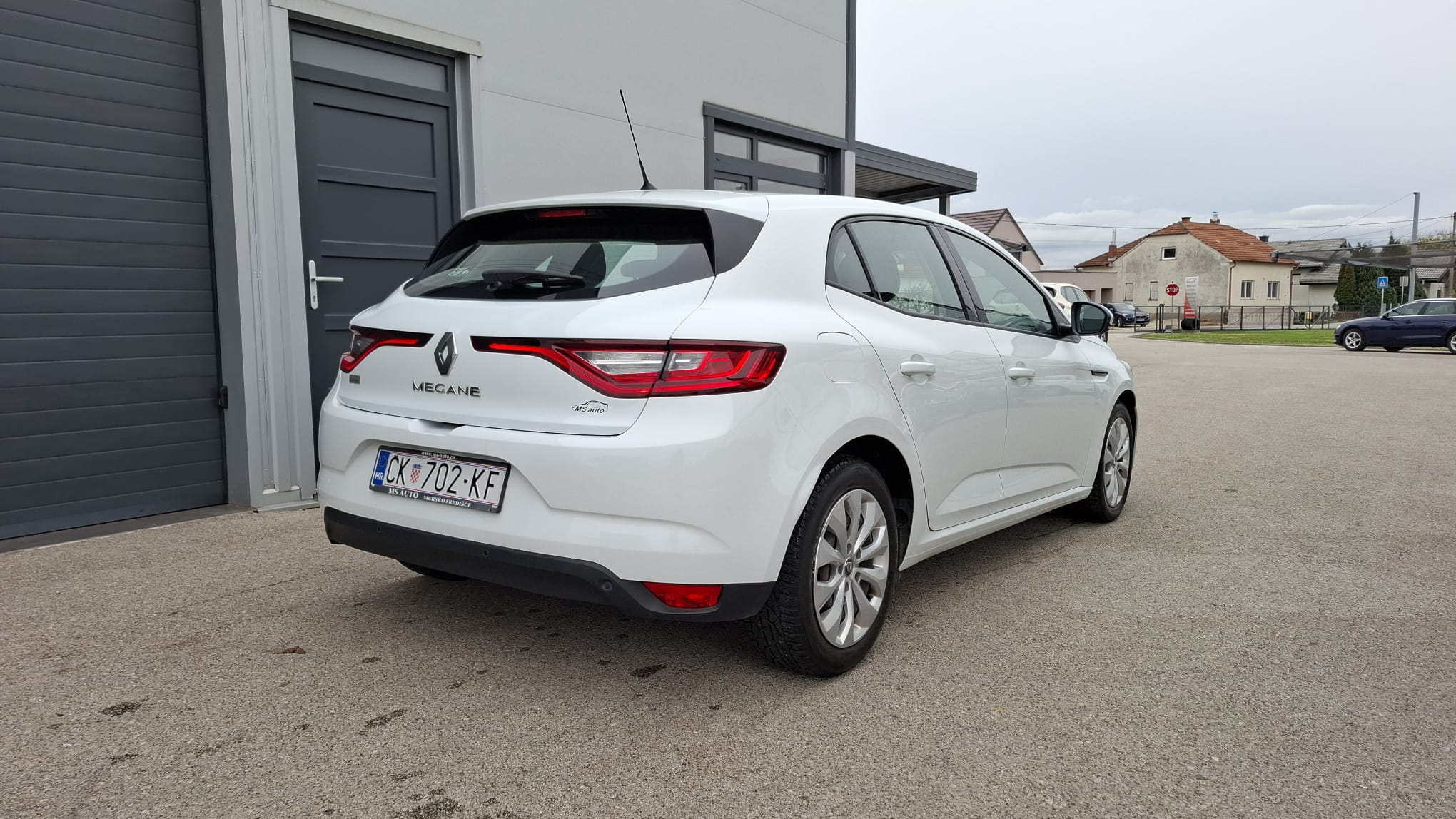 Renault Megane 4-10-30-2025