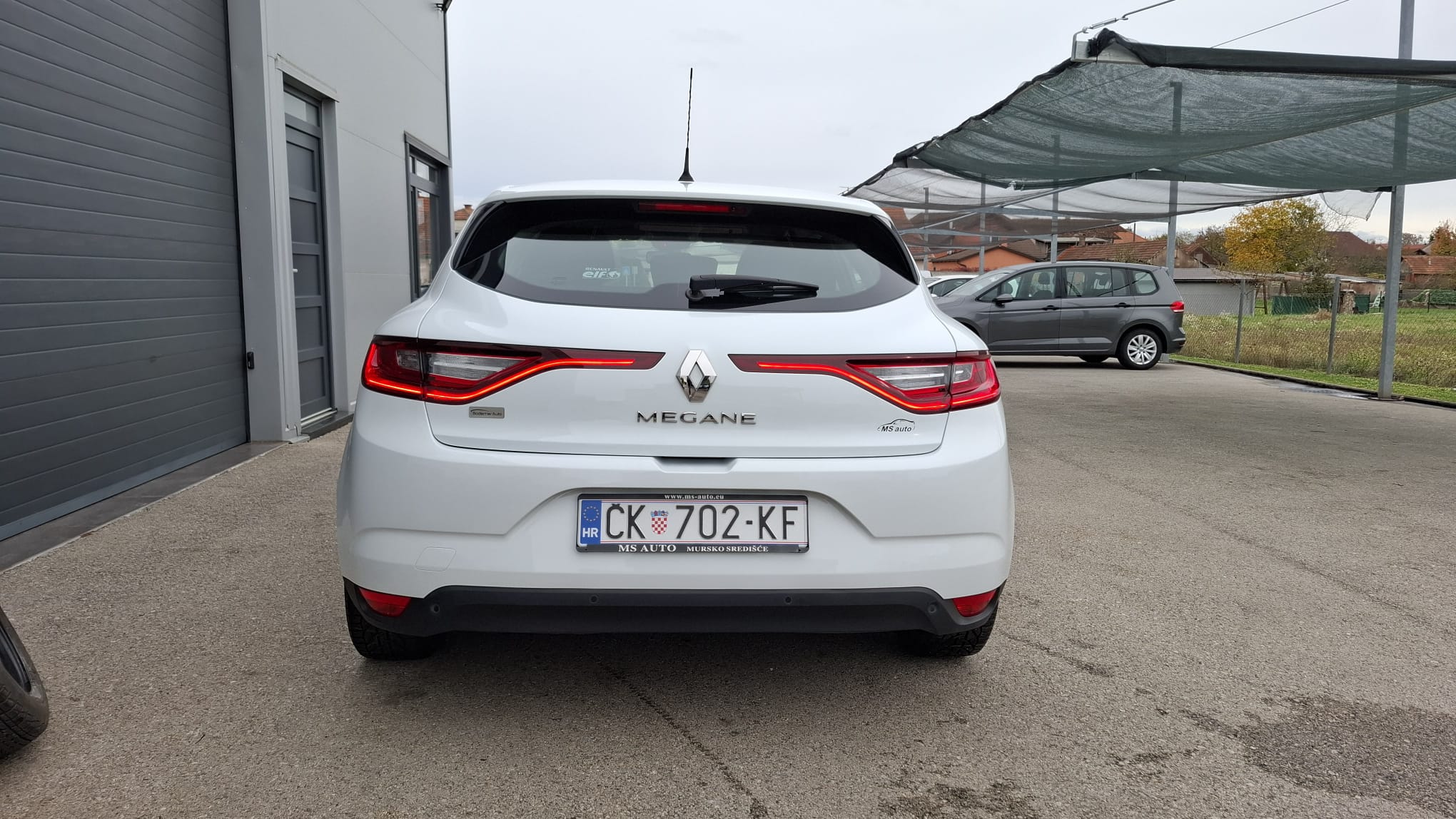 Renault Megane 8-10-30-2025