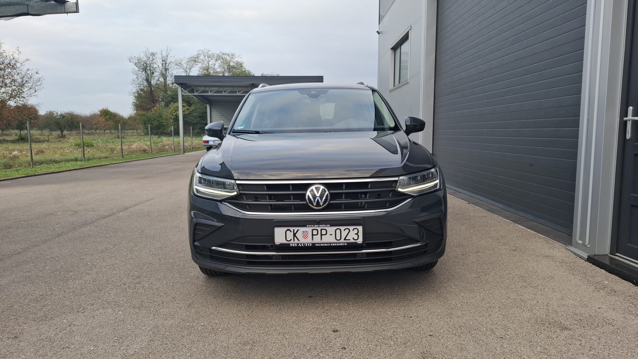 VW Tiguan 8-10-27-2025