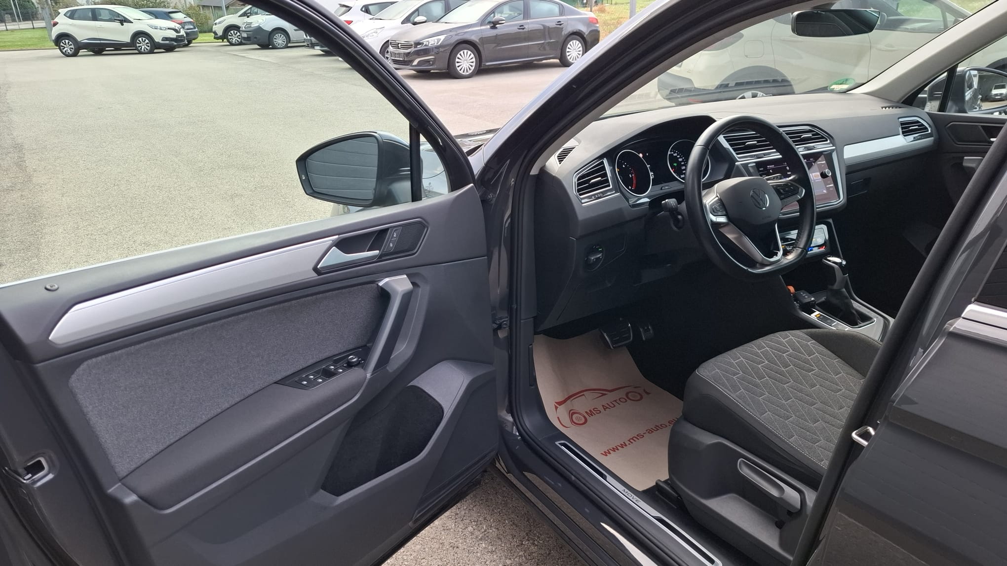 VW Tiguan 9-10-27-2025