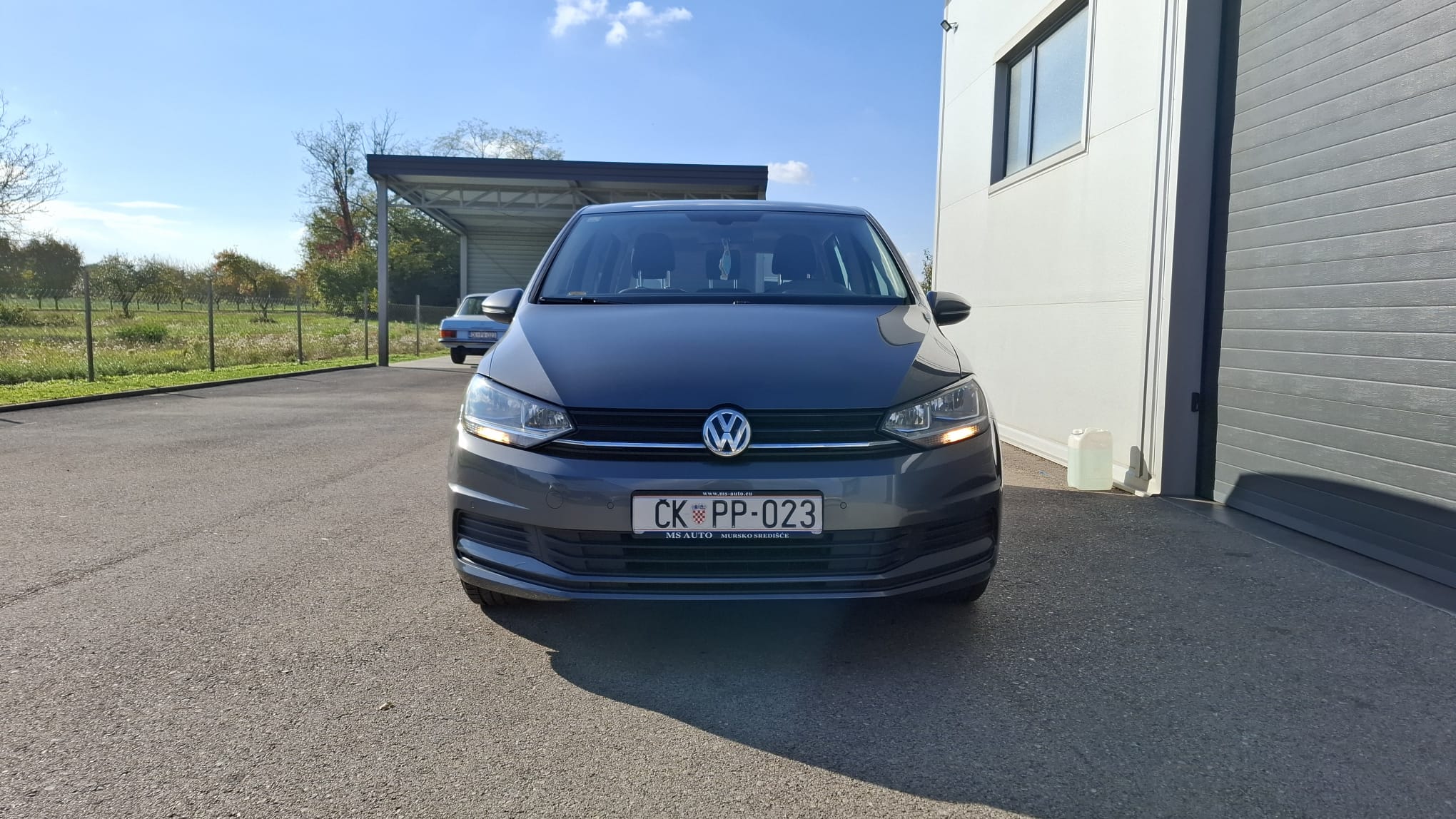 VW Touran 7-10-28-2025