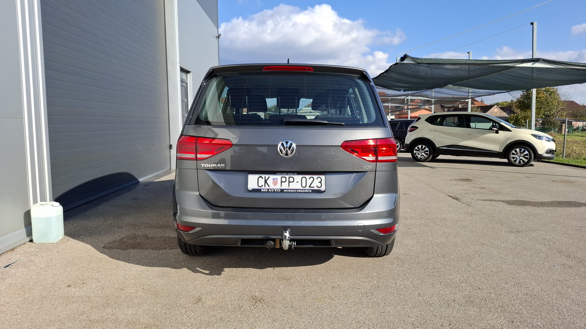 VW Touran 8-10-28-2025