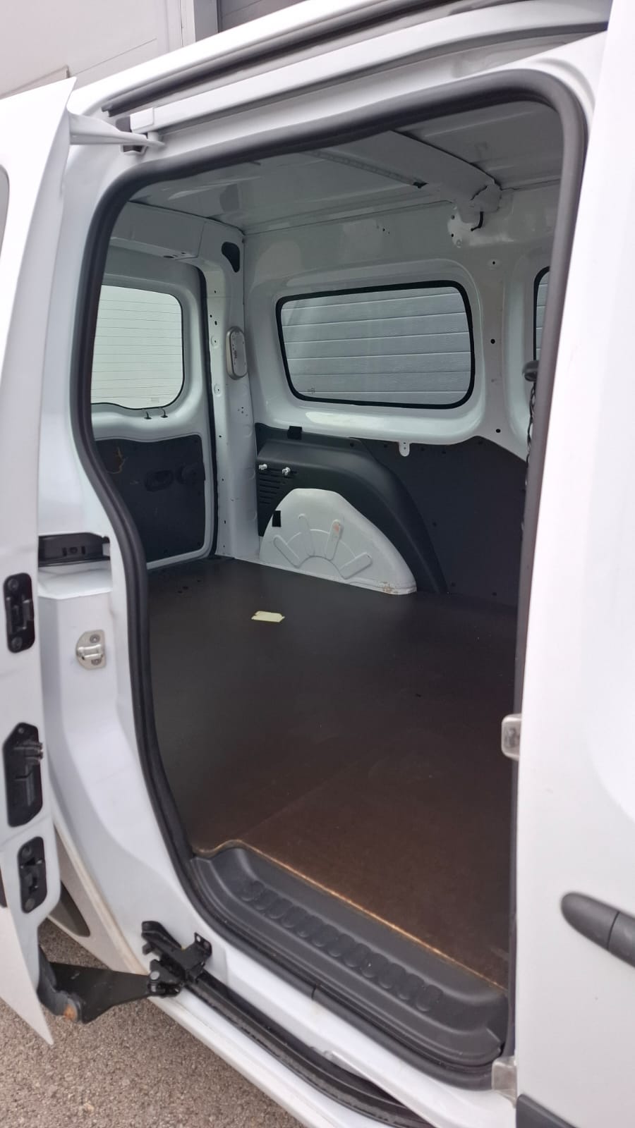 Renault Kangoo 11-11-32-2025