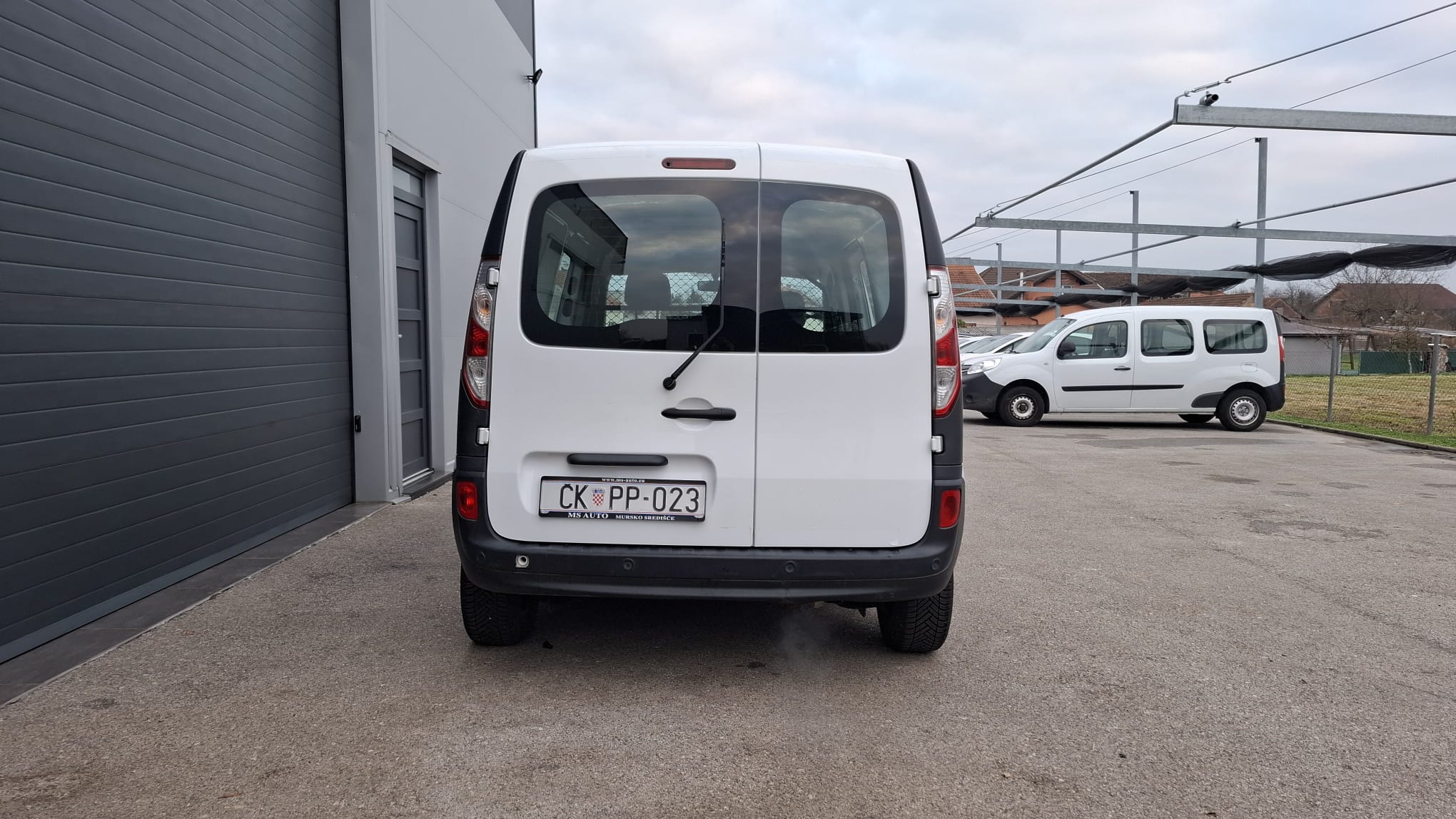 Renault Kangoo 5-11-32-2025