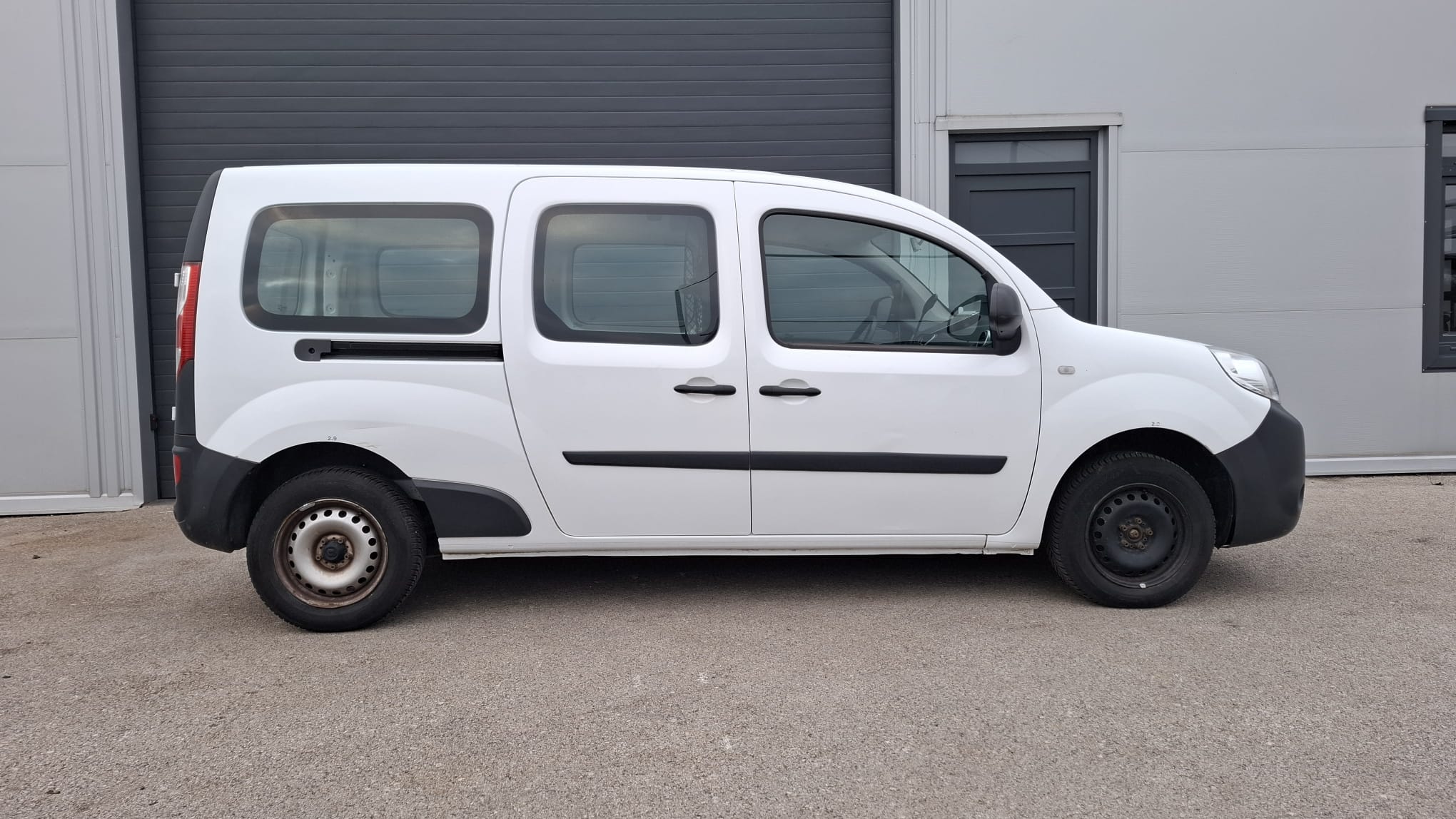 Renault Kangoo 7-11-32-2025