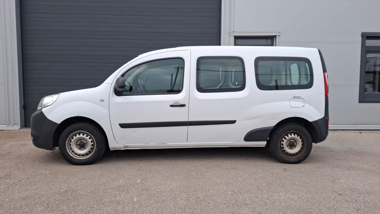 Renault Kangoo 8-11-32-2025