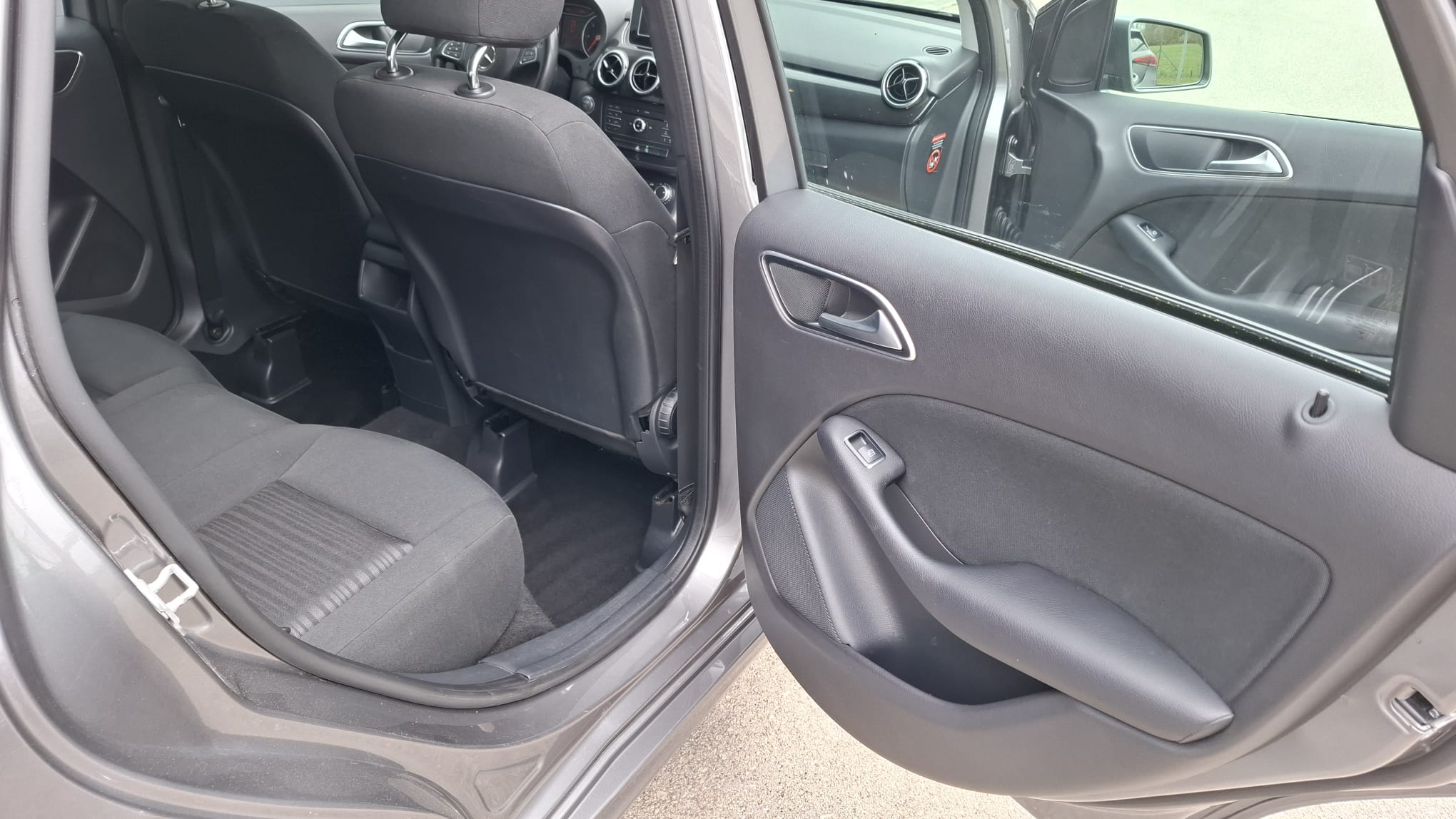 12-4-10-2026 Mercedes B Class