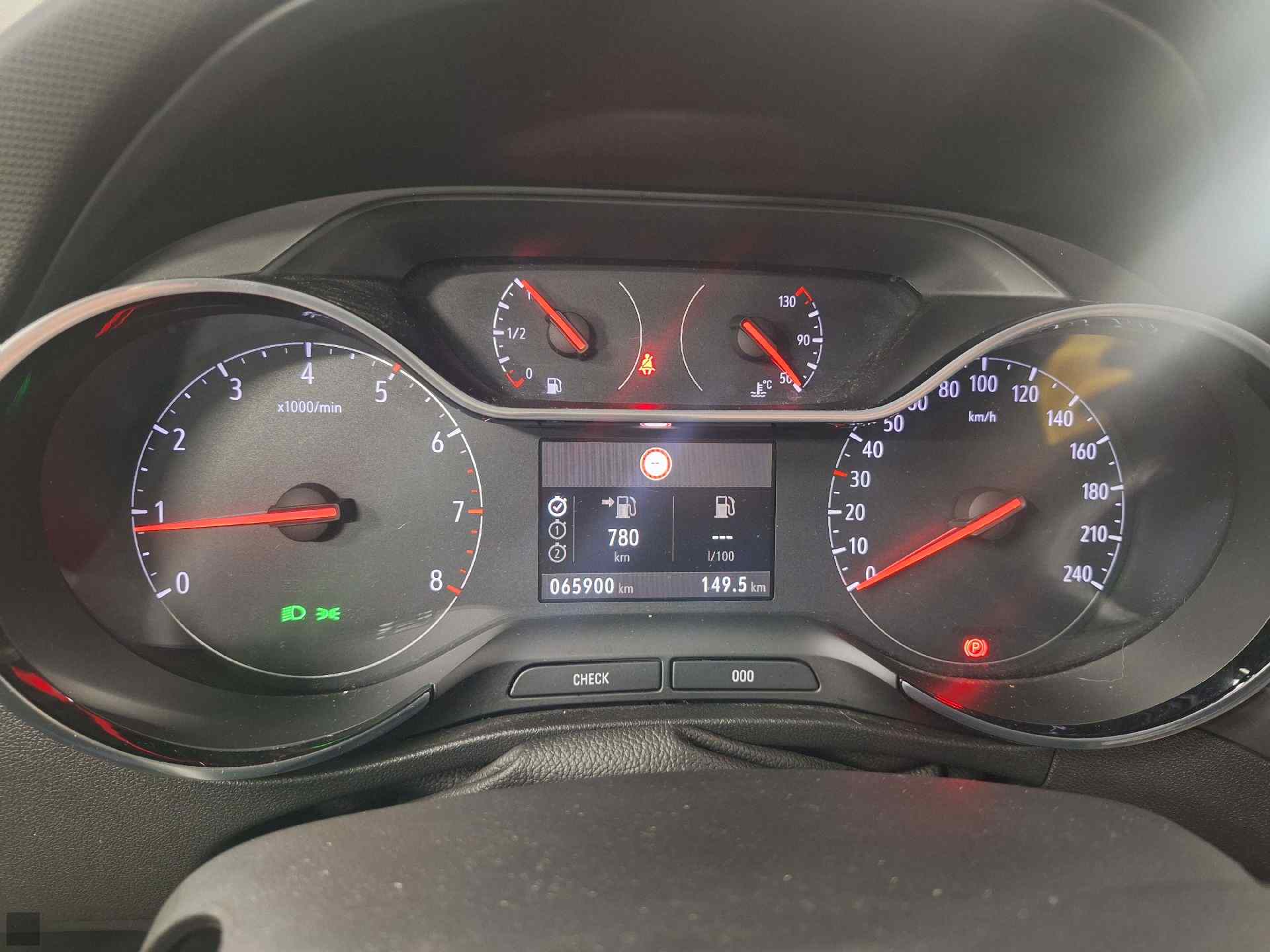 9-8-22-2026 Opel Crossland